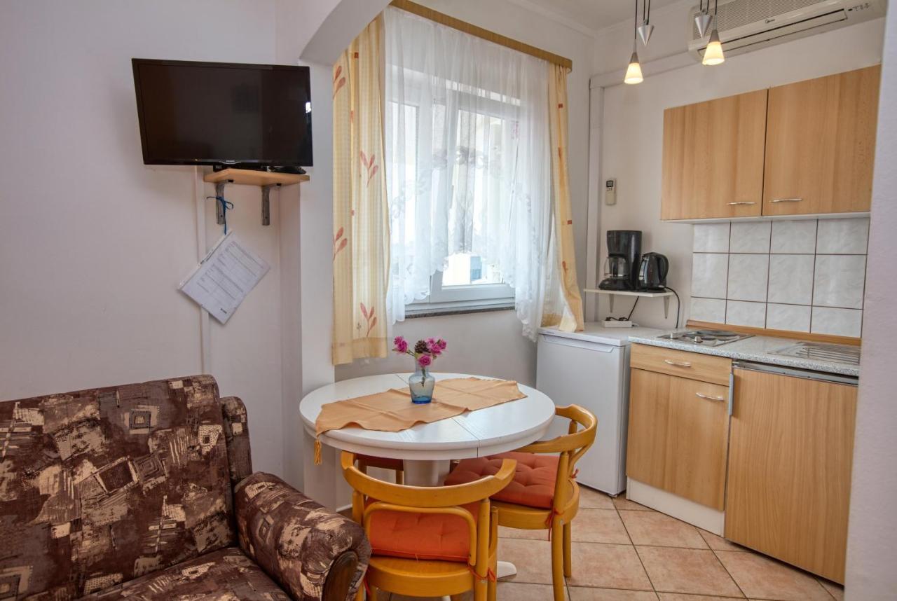 Apartments With A Parking Space Vodice - 6178 Экстерьер фото