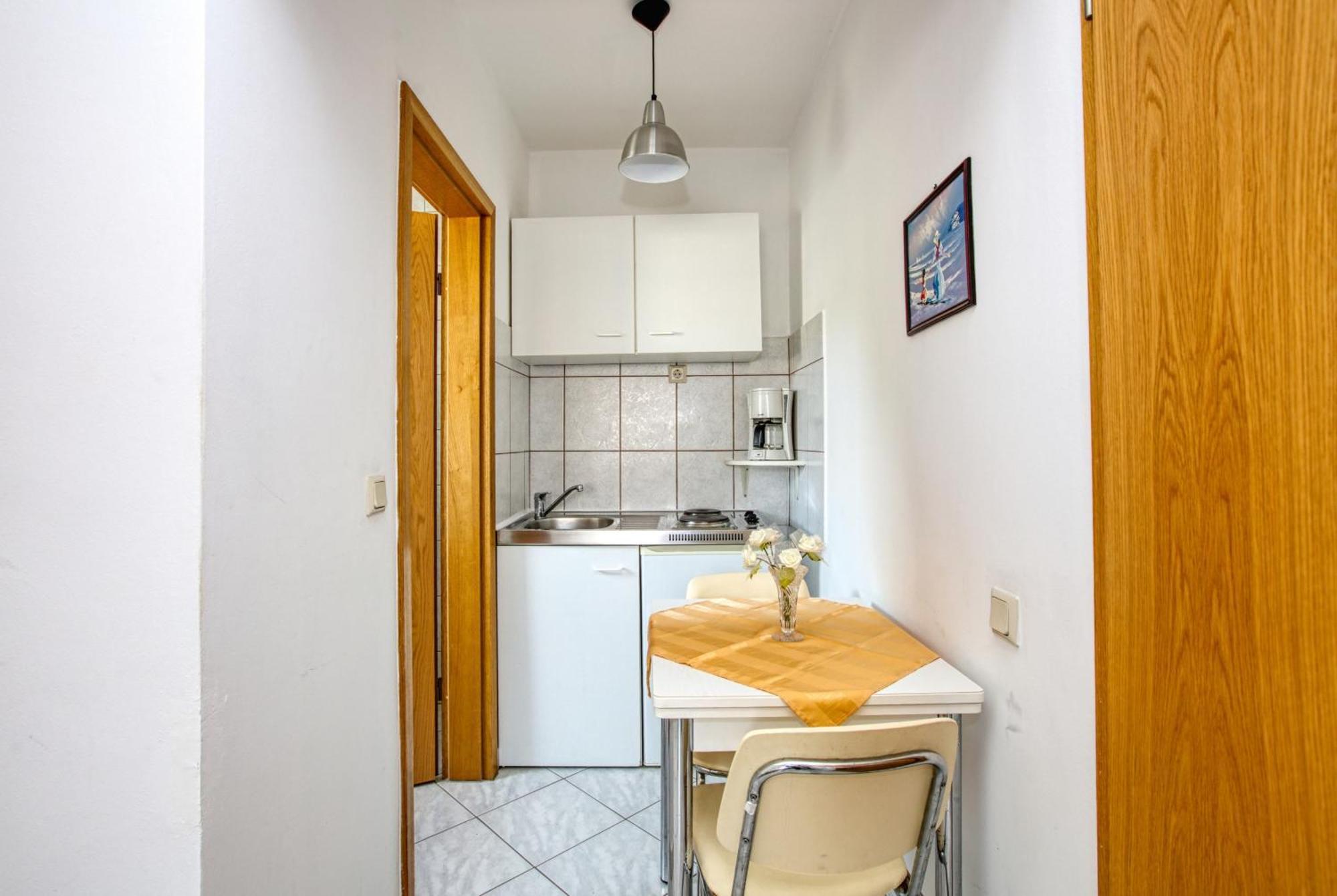 Apartments With A Parking Space Vodice - 6178 Номер фото