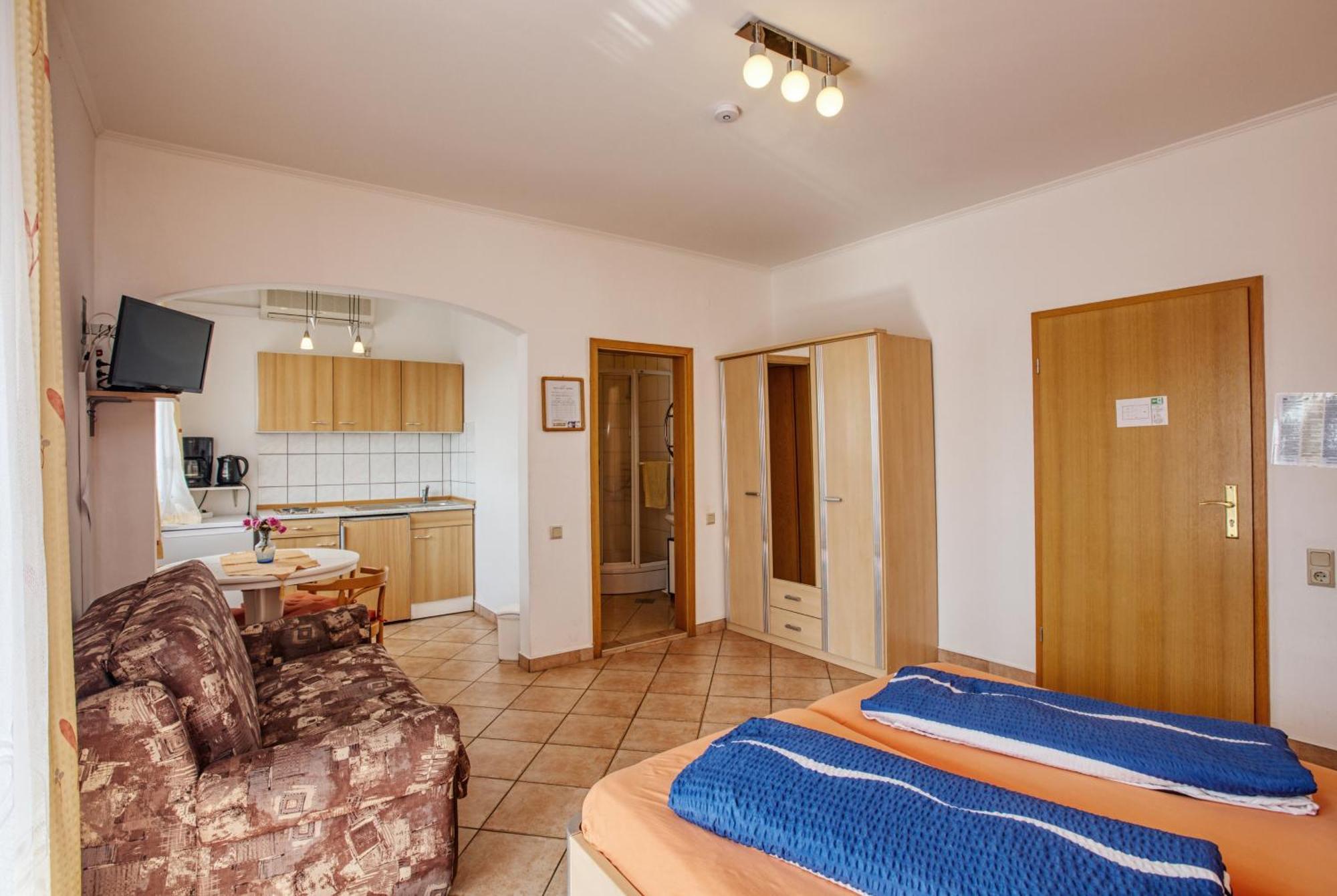 Apartments With A Parking Space Vodice - 6178 Номер фото